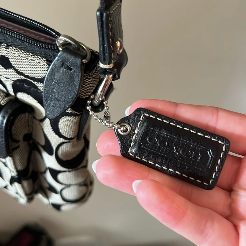 Black Coach Crossbody Bag - Picture 2 of 5